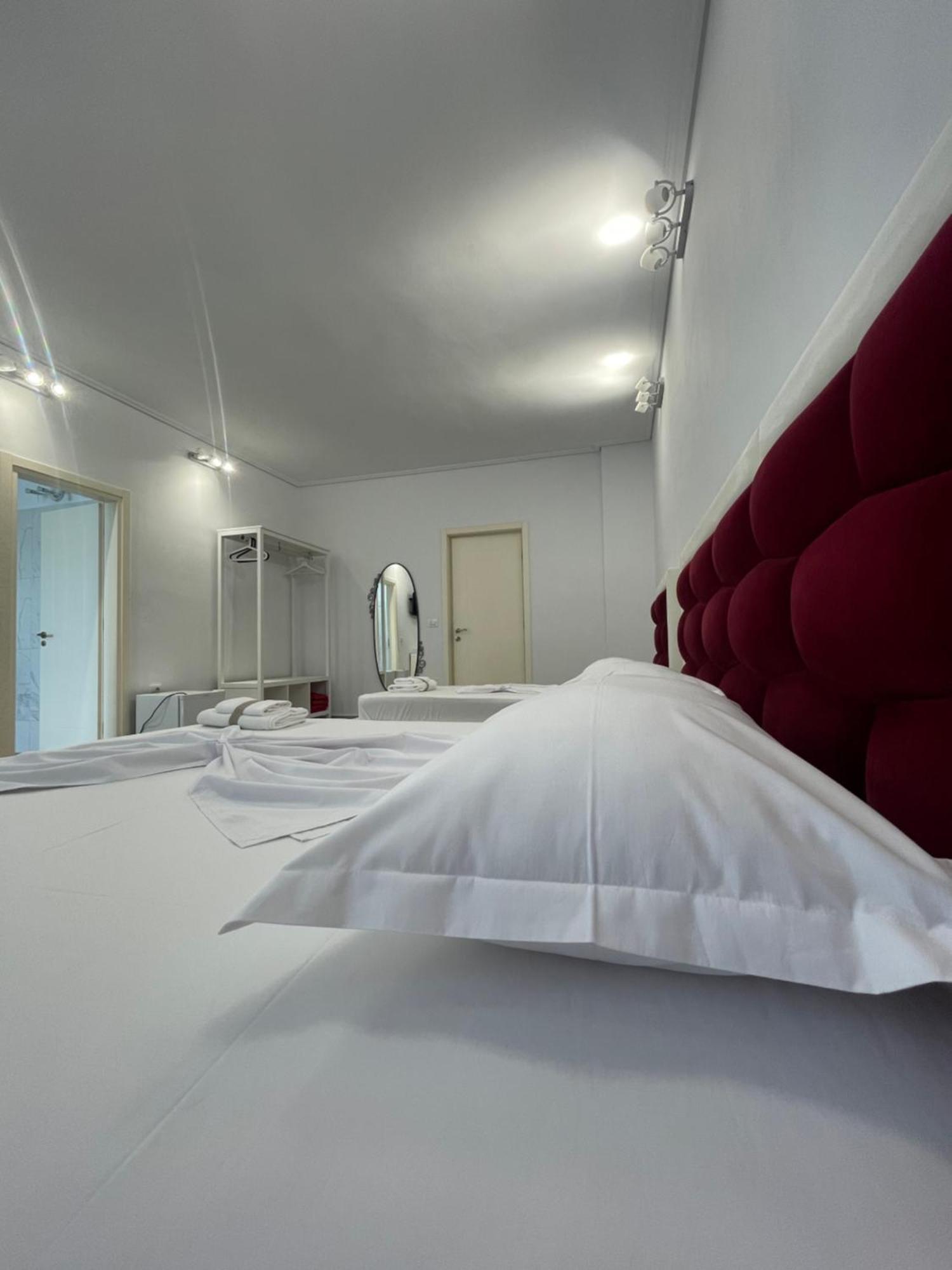 Cava Boutique Hotel Sarande Bagian luar foto
