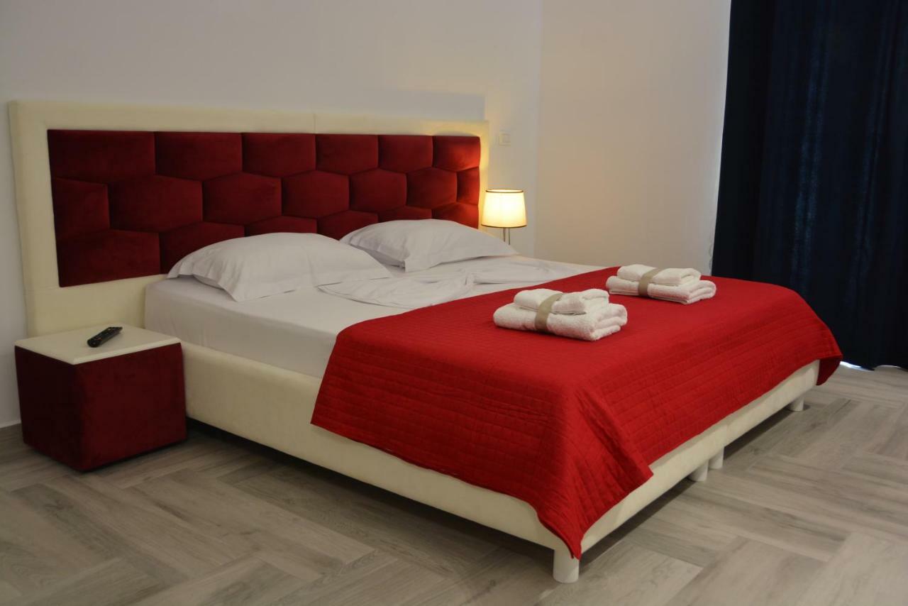 Cava Boutique Hotel Sarande Bagian luar foto